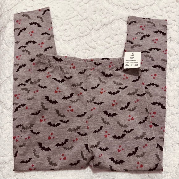 Universal Studios Other - Universal Studios | Leggings | Little Monster Leggings with Bats & Hearts